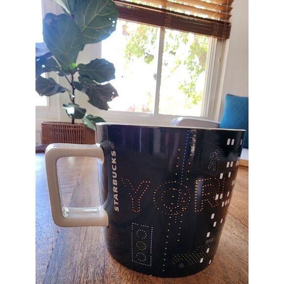 2014 Starbucks New York Times Square NYC Coffee Cup Tea Mug | 14oz - Picture 1 of 6